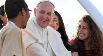 Quale consiglio Papa Francesco rivolge ai ragazzi per l’estate?