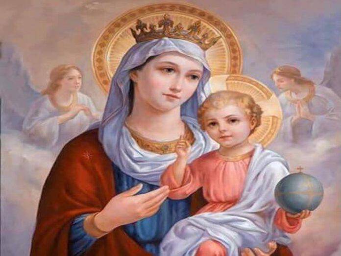 Beata Vergine Maria Regina Della Pace La Beata Vergine Maria è Regina | In cosa brilla su tutte le creature?