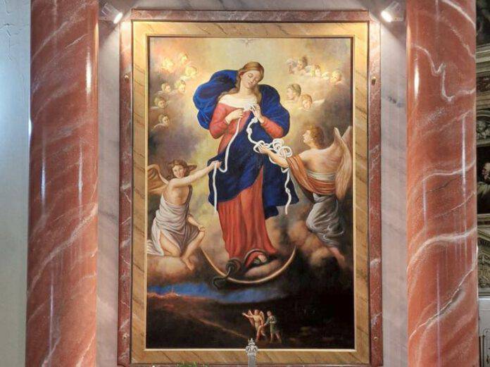 Napoli l Ecco un fitto programma di preghiera per "Maria che scioglie i