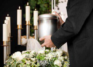 ceneri dei morti cremazione posizione della Chiesa