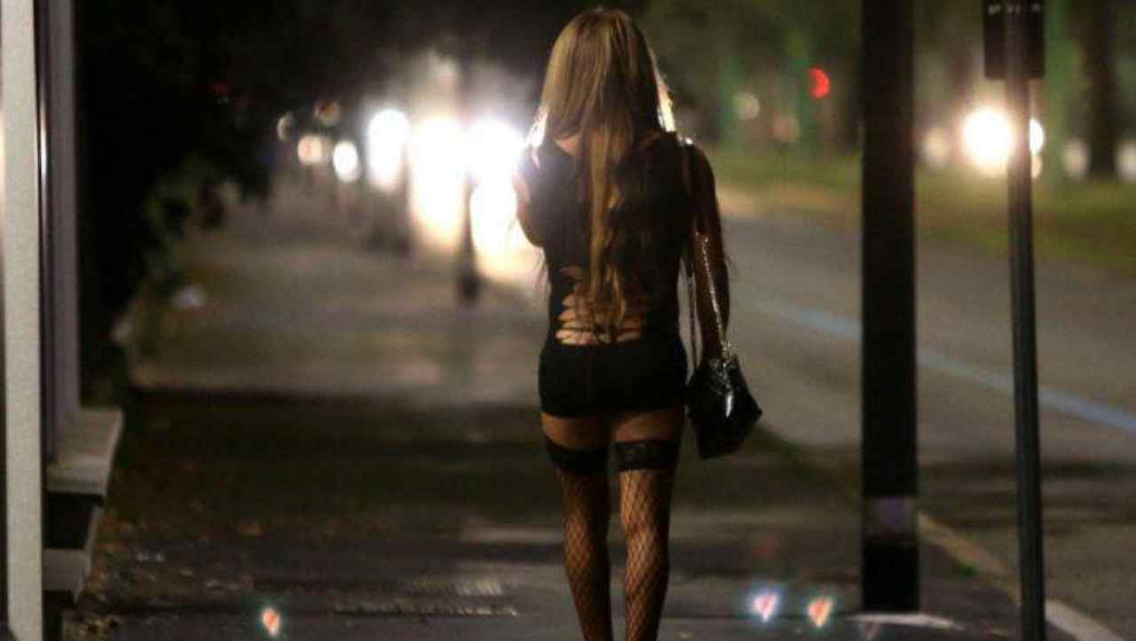 alzare la voce contro la prostituzione