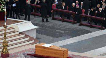 Papa Benedetto XVI: la celebrazione del funerale dei primati
