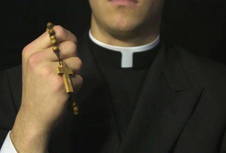 attore amato sacerdote salvato