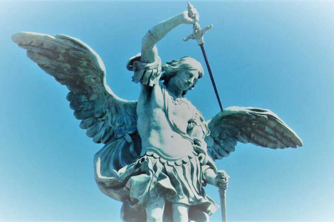Quando Si Recita La Corona Angelica Tutti i benefici della potente preghiera rivelata da San Michele Arcangelo