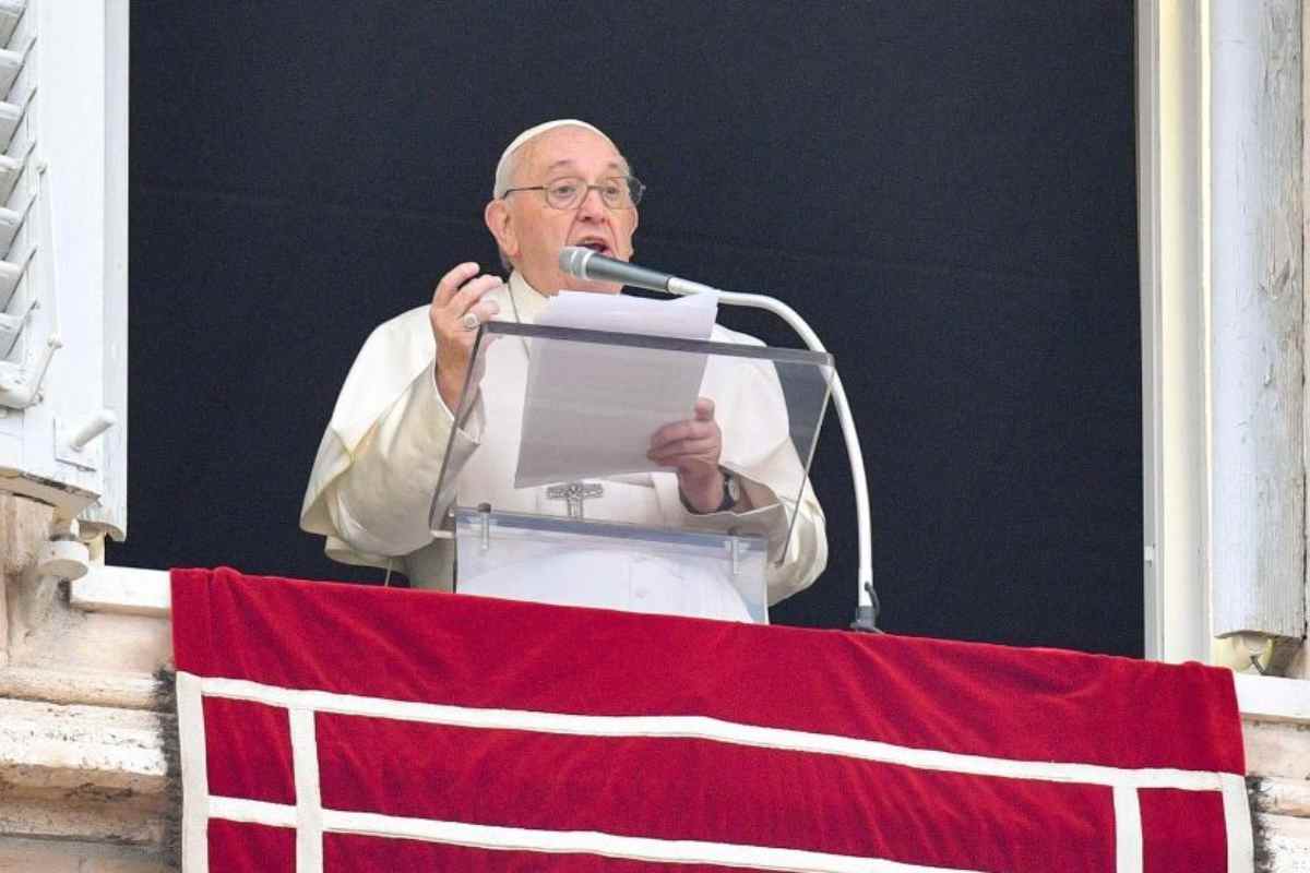 Angelus, Papa Francesco ci rivela il segreto per servire al meglio gli altri