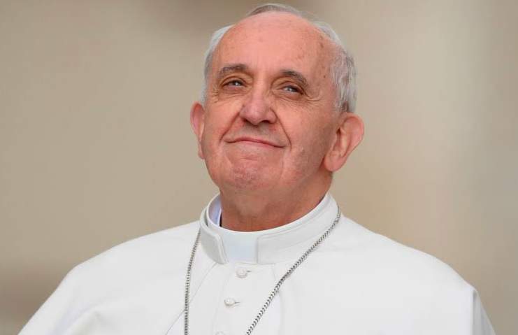 Papa Francesco soffre: il suo dolore è un messaggio per tutti noi