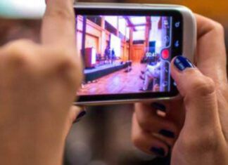 Selfie e filmati in chiesa: cosa dice la legge e il buon senso