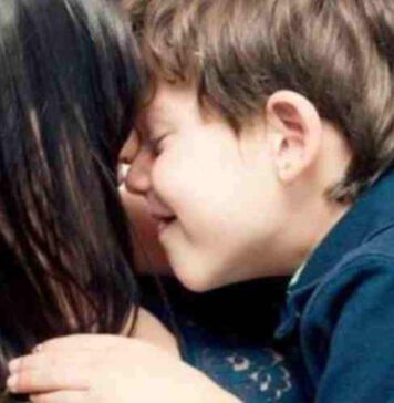 Perde suo figlio perciò decide di adottarne uno: quello che scopre dopo è da non credere