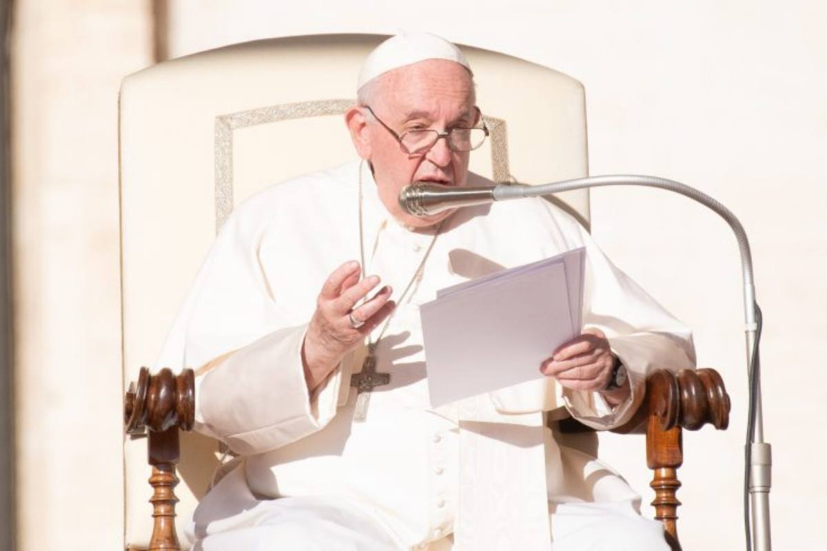 Udienza generale, Papa Francesco: “La testimonianza è la prima via evangelizzatrice”