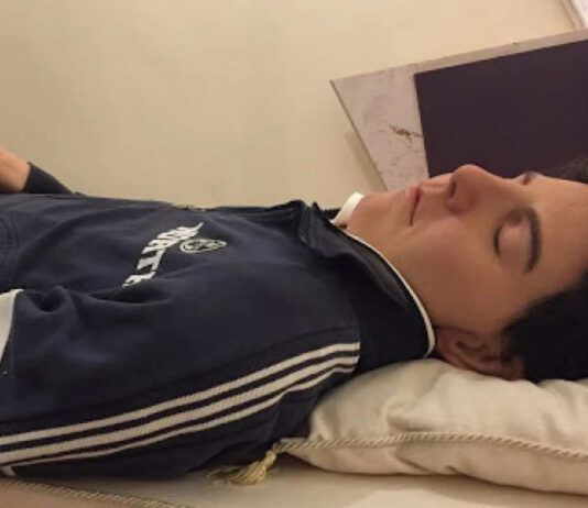 Carlo Acutis terrorizza i bambini?