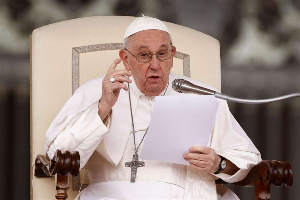 Udienza generale, il Papa: il Vangelo si annuncia camminando