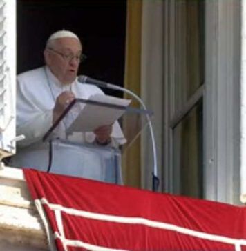 Regina Coeli. Il Papa ricorda le piccole vittime in cui si trova “Cristo Bambino”