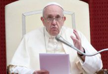 Udienza, il Papa volge la sua attenzione ai missionari: “L’amore di Cristo ci spinga a confini più lontani”