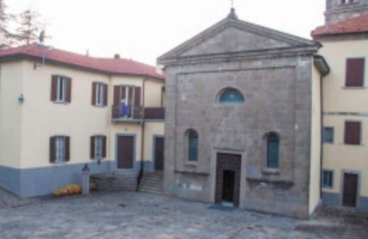 La Vergine sceglie in modo assai originale dove edificare il suo santuario