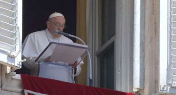 Angelus, Papa Francesco ci mette in guardia contro un grande pericolo