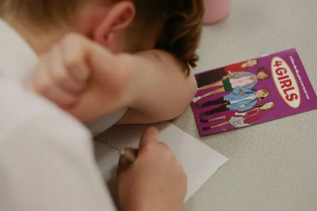 OMS: linee guida porno per insegnare la masturbazione ai bimbi di 4 anni OMS: linee guida porno per insegnare la masturbazione ai bimbi di 4 anni