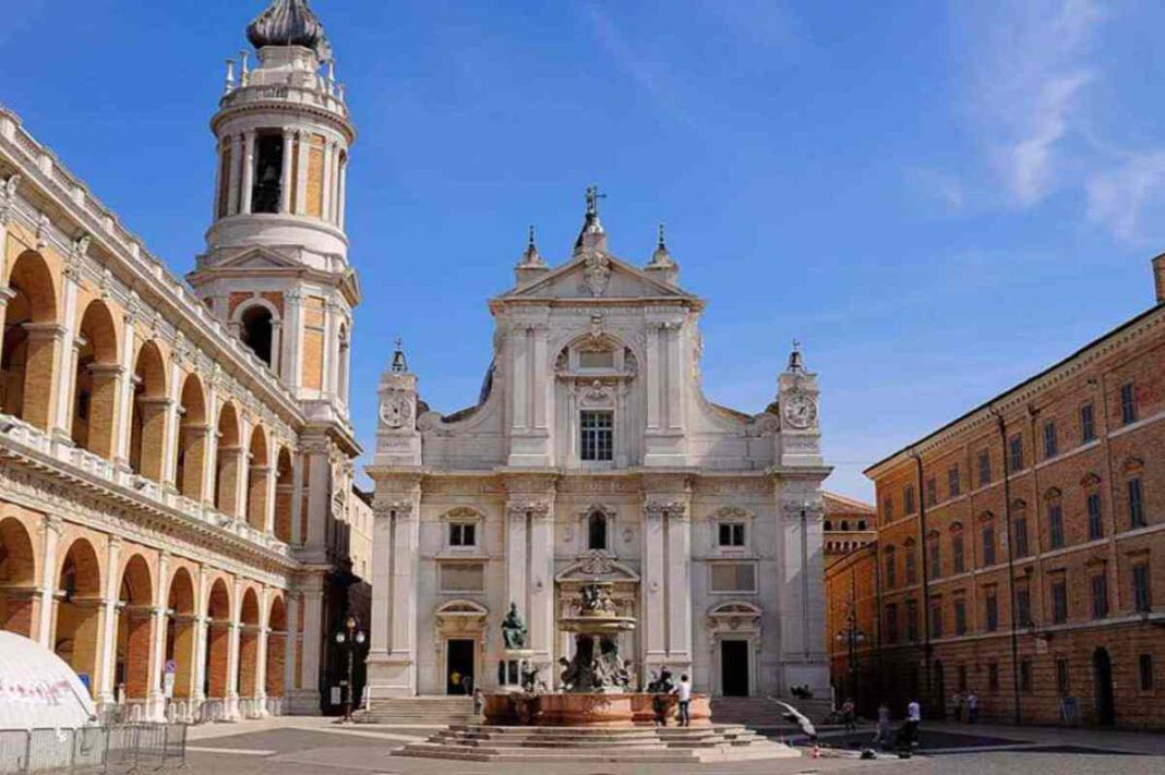 Dove Si Trova La Madonna Di Loreto Oggi 10 dicembre: Madonna di Loreto. La Santa Casa dove si contempla il