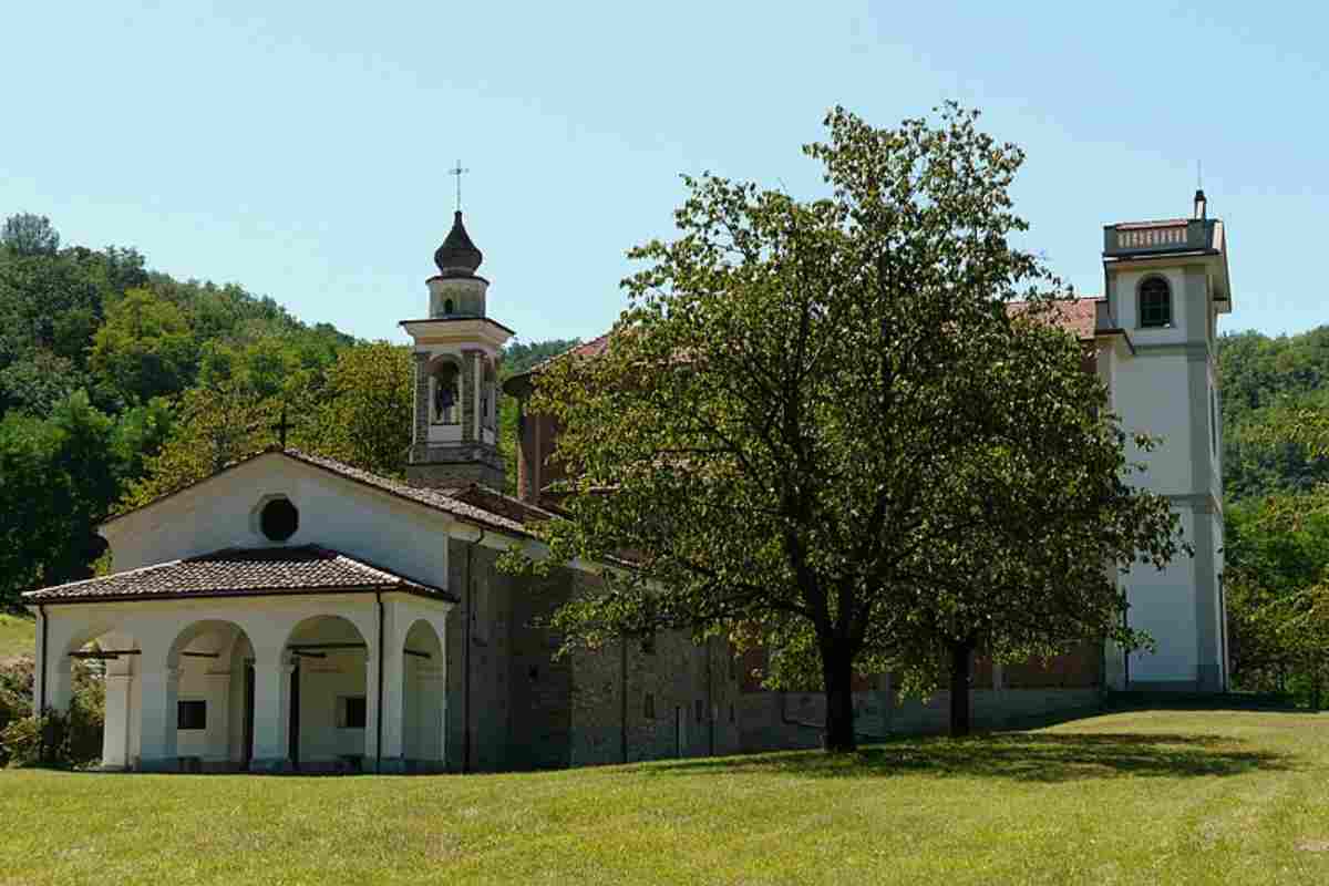 Santuario madonna del lago