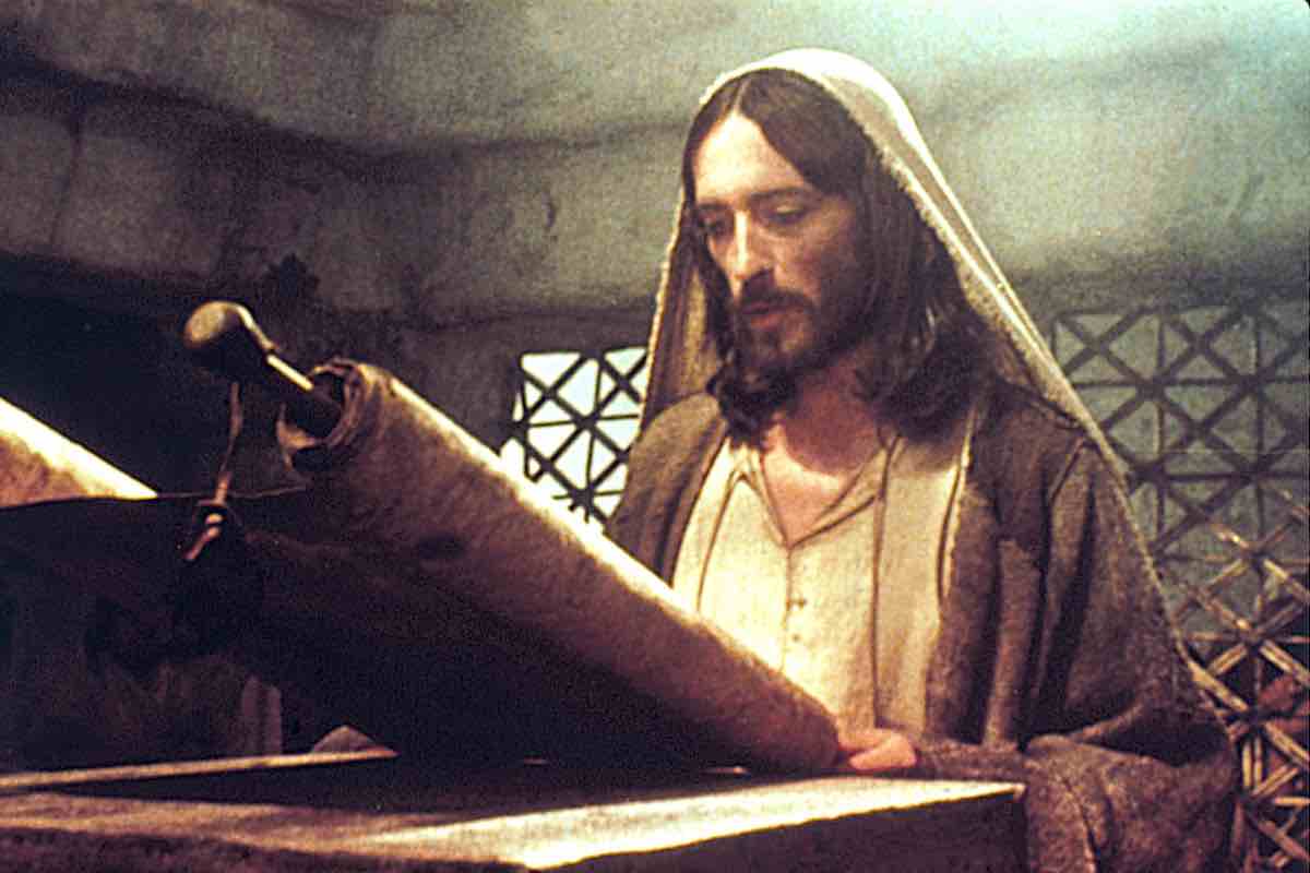 Gesù legge il rotolo di Isaia nella Sinagoga