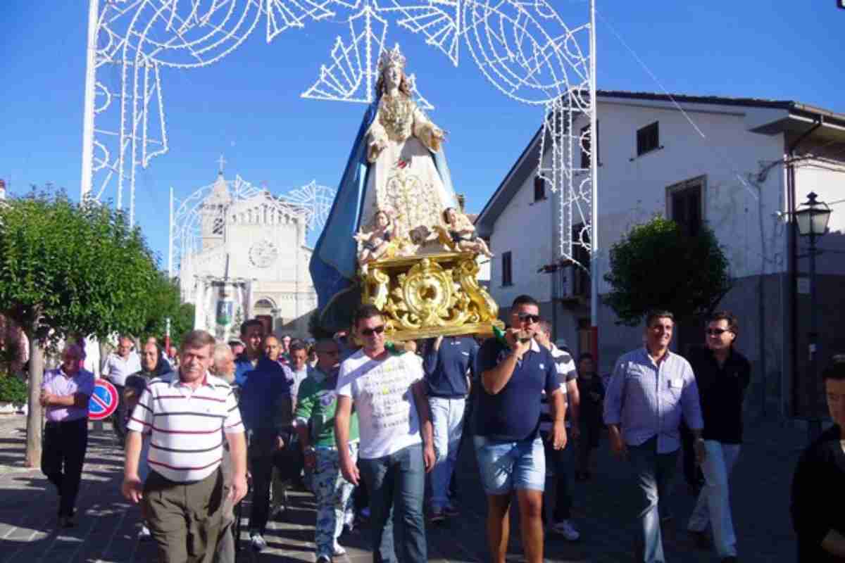 Madonna della Croce processione.