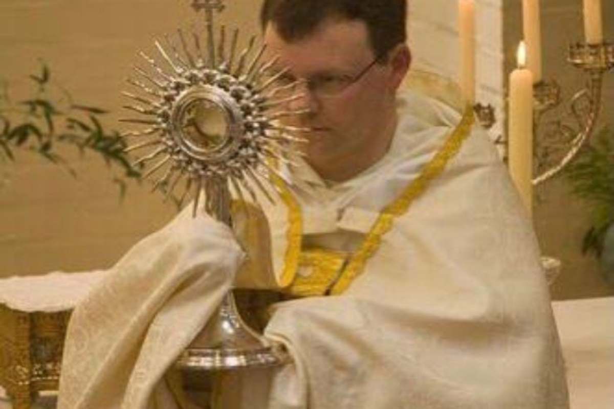 il miracolo inspiegabile che conferma la presenza reale di ges249 nell8217eucarestia da Lalucedimaria.it il miracolo inspiegabile che conferma la presenza reale di ges249 nell8217eucarestia