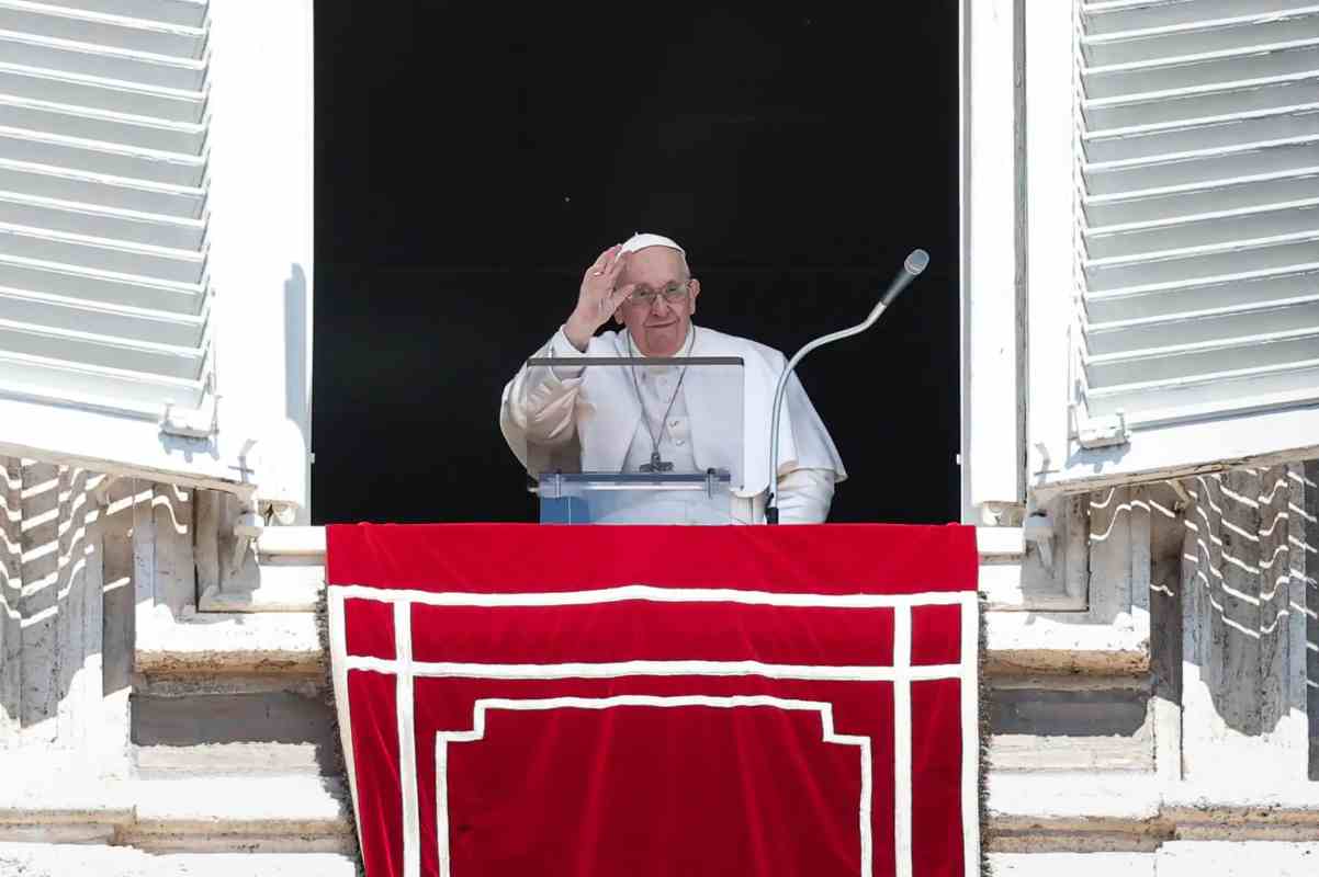 Papa Francesco al Regina coeli di Pasquetta.