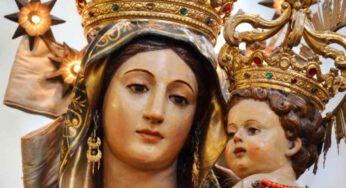 Preghiera a Maria, 21 giugno: due donne guarite misteriosamente, vedono la Madonna