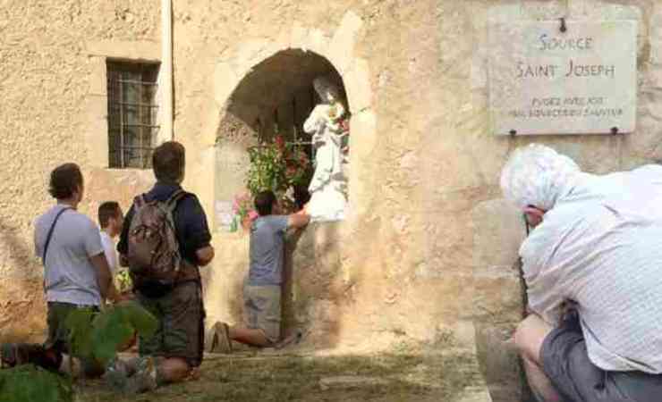 persone pellegrine da san giuseppe