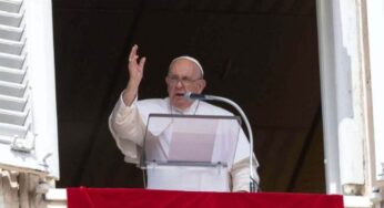 Angelus 1° Novembre 2024, Festa di Tutti i Santi: «La guerra è una sconfitta ed è ignobile»