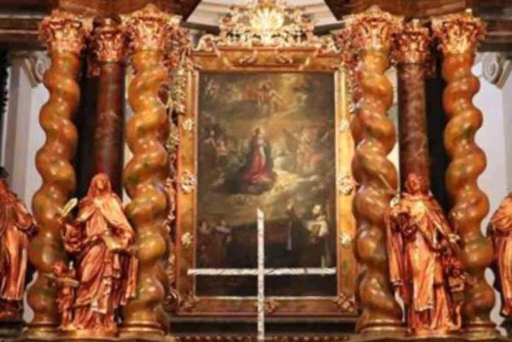 Corona Alle Lacrime Della Madonna Corona delle Lacrime della Madonna: ecco come ottenere le grazie