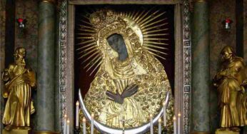 Preghiera del 16 novembre alla Madonna di Vilnius: il segno celeste che meraviglia tutti