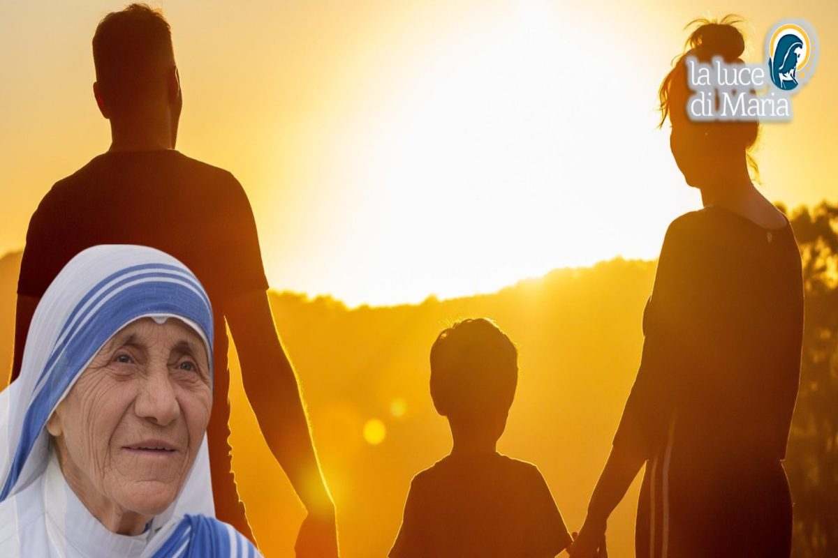 Rosario in famiglia: Madre Teresa di Calcutta ci spiega i benefici Rosario in famiglia: Madre Teresa di Calcutta ci spiega i benefici