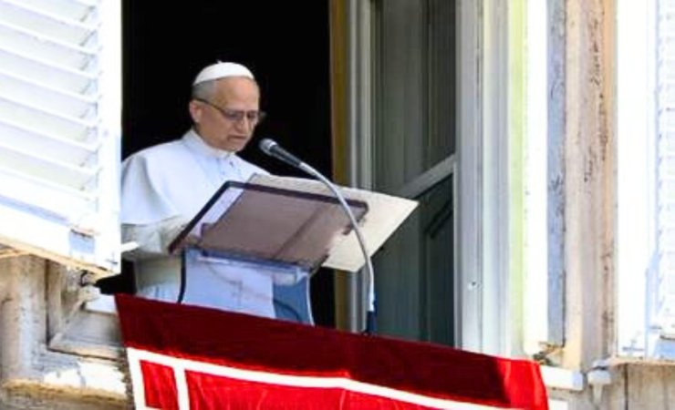 papa Leone XIV recita Regina Coeli