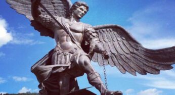 La potente preghiera a San Michele Arcangelo contro le forze del male