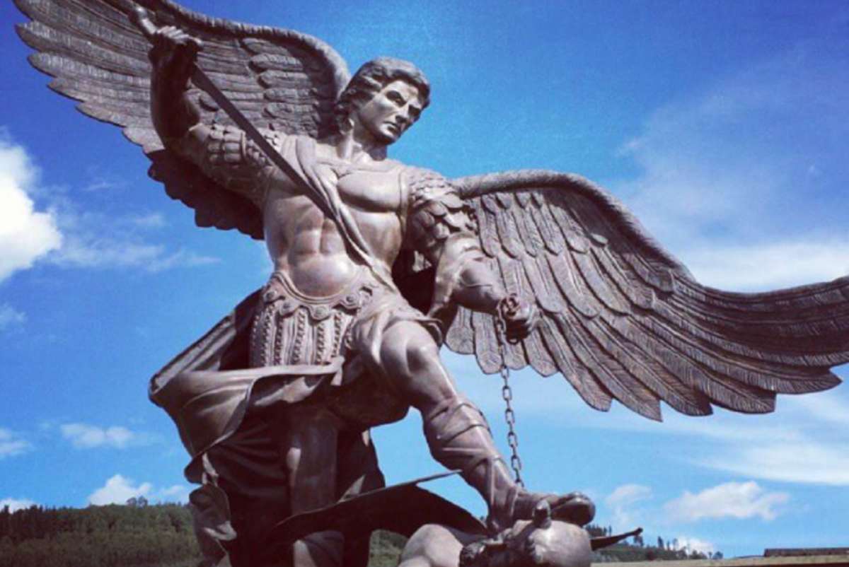 La potente preghiera a San Michele Arcangelo contro le forze del male La potente preghiera a San Michele Arcangelo contro le forze del male