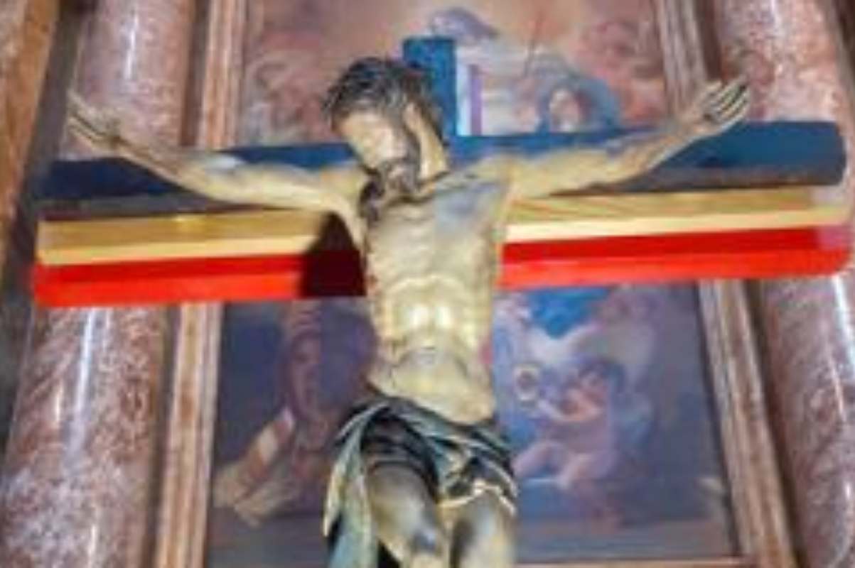 Il crocifisso miracoloso che parlò a San Camillo de Lellis: dove si trova e come visitarlo Il crocifisso miracoloso che parlò a San Camillo de Lellis: dove si trova e come visitarlo