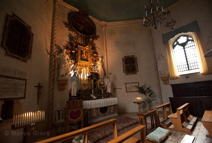 Interno del Tempietto di San Gacomo Maggiore