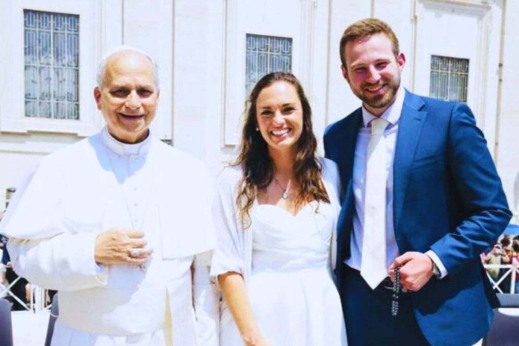 Papa Leone consiglia coppia di sposi