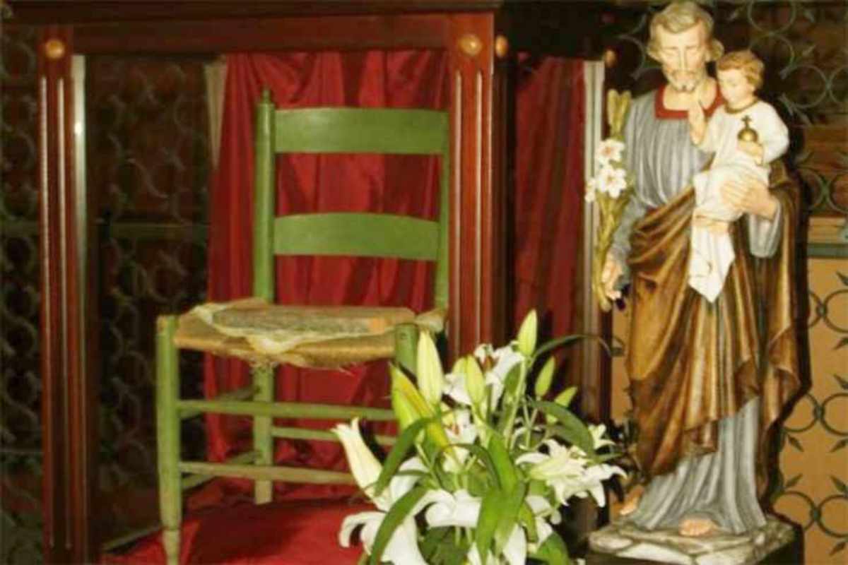 san giuseppe il miracolo della sedia che si mosse davanti alle suore da Lalucedimaria.it san giuseppe il miracolo della sedia che si mosse davanti alle suore