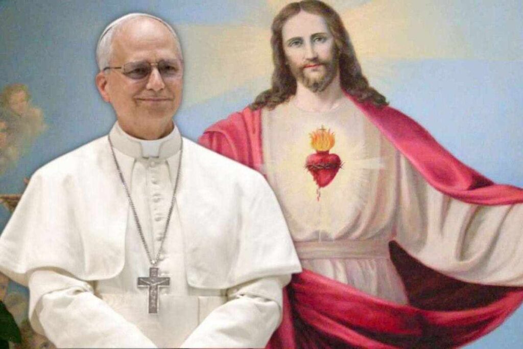 papa leone con alle spalle il sacro cuore