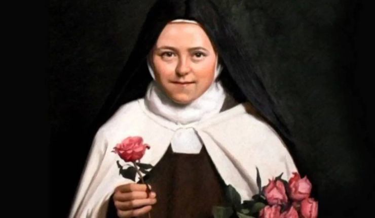 santa teresina con in mano una rosa