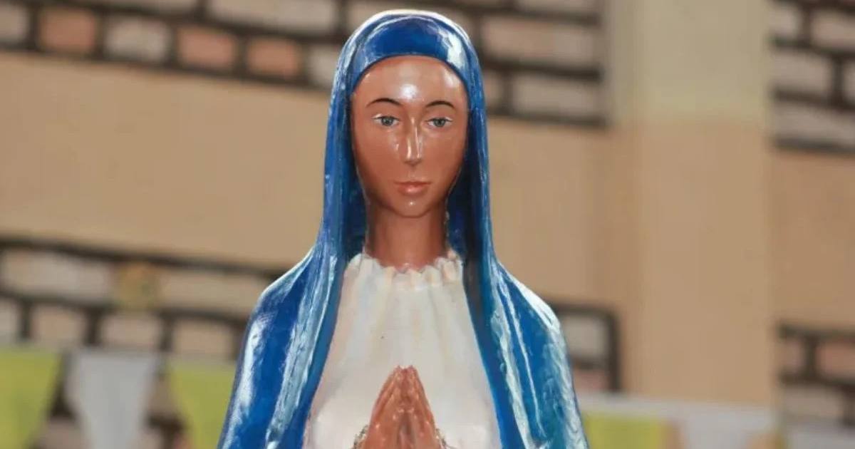 28 Novembre: Nostra Signora di Kibeho in Africa, profetizza un terribile massacro 28 Novembre: Nostra Signora di Kibeho in Africa, profetizza un terribile massacro