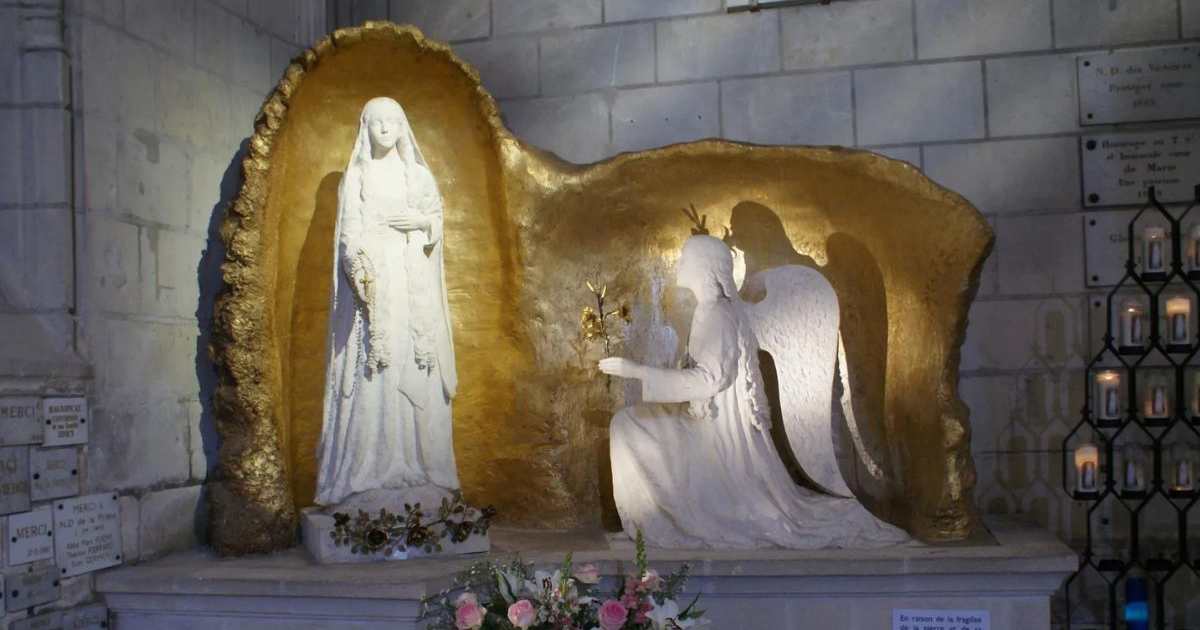 14 dicembre nostra signora della preghiera lascia un segno impossibile in chiesa da Lalucedimaria.it 14 dicembre nostra signora della preghiera lascia un segno impossibile in chiesa