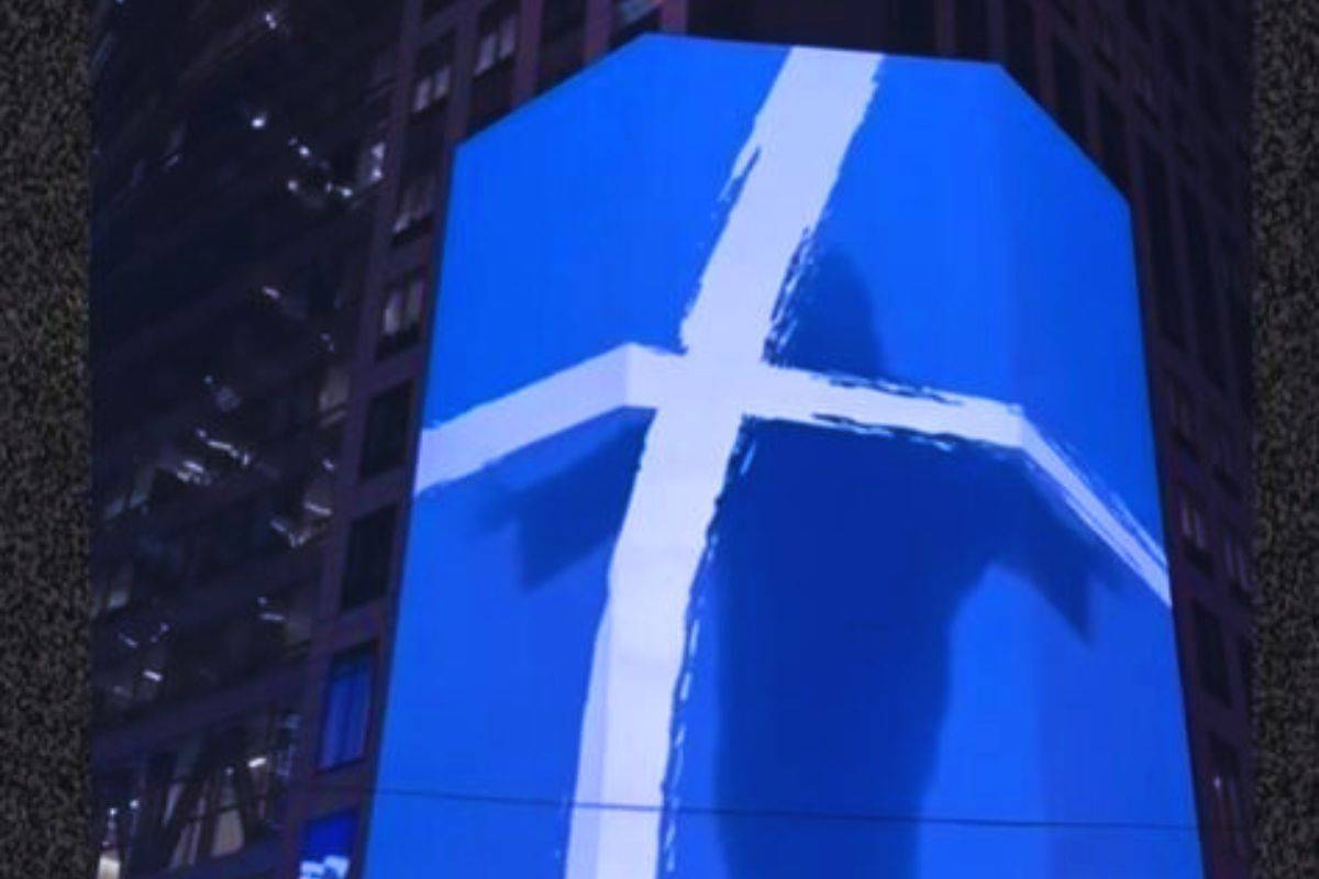 video pubblicitario Gesù time square