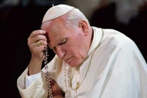 giovani paolo secondo che recita il rosario