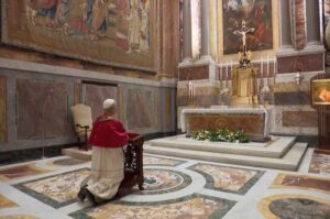 papa leone in preghiera