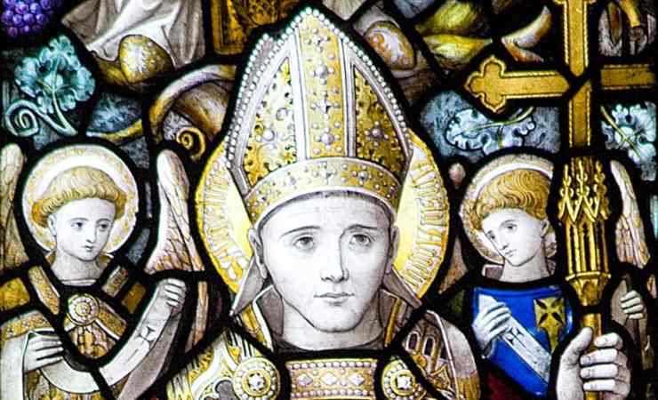 vetrata con sant'agostino di canterbury