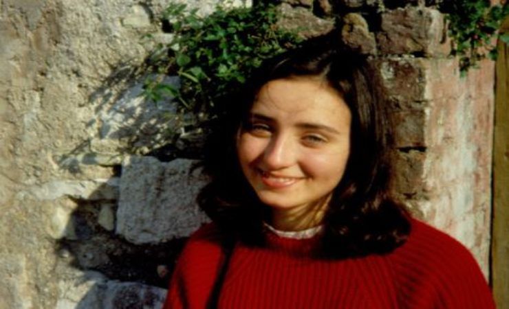beata sandra sabattini che sorride