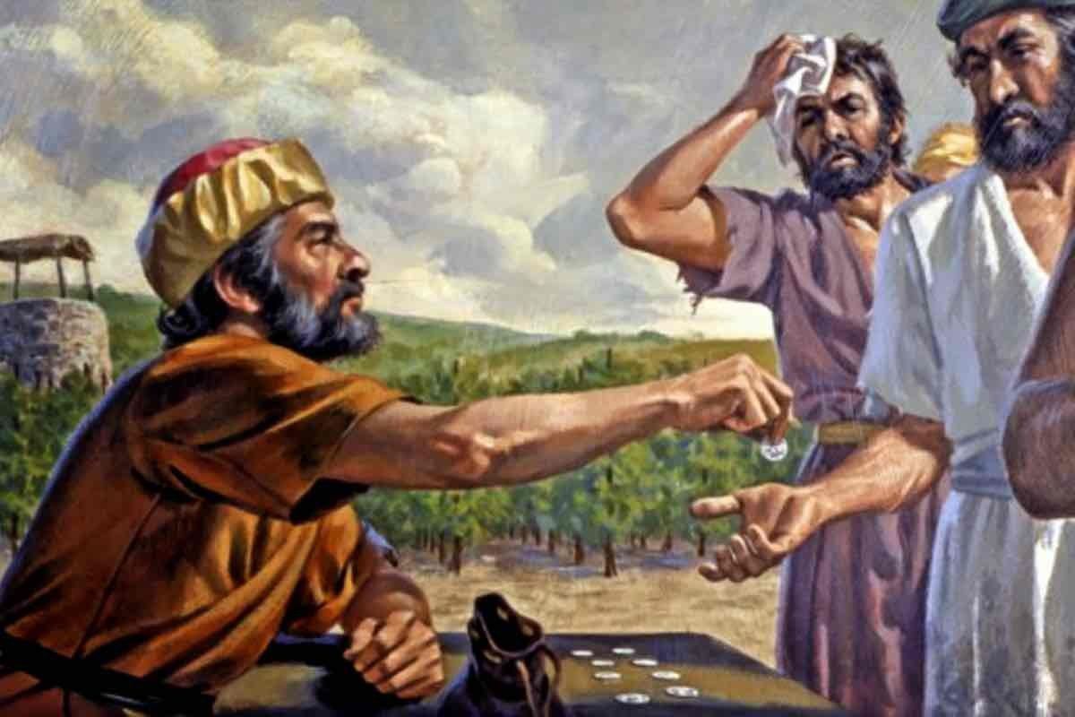 Un uomo paga i vignaioli