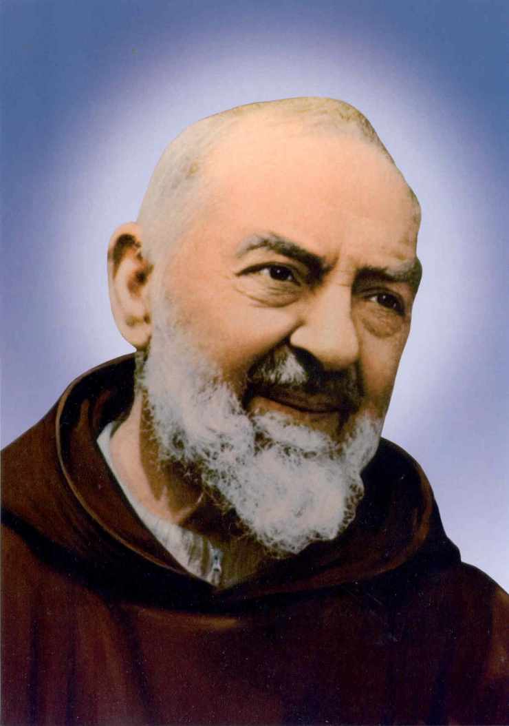 padre pio primo piano